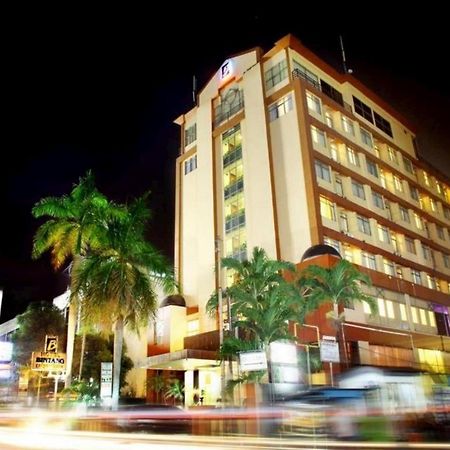 Hotel Bintang Wisata Mandiri Τζακάρτα Εξωτερικό φωτογραφία