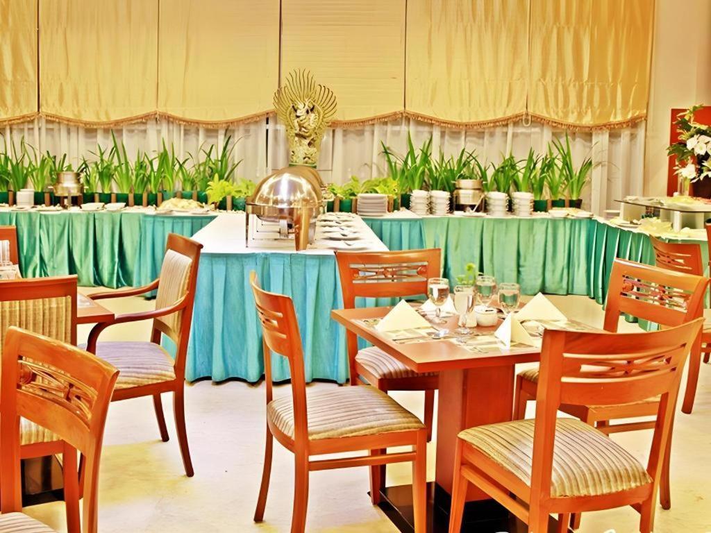 Hotel Bintang Wisata Mandiri Τζακάρτα Εξωτερικό φωτογραφία