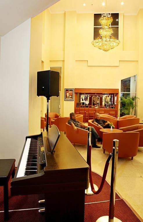 Hotel Bintang Wisata Mandiri Τζακάρτα Εξωτερικό φωτογραφία